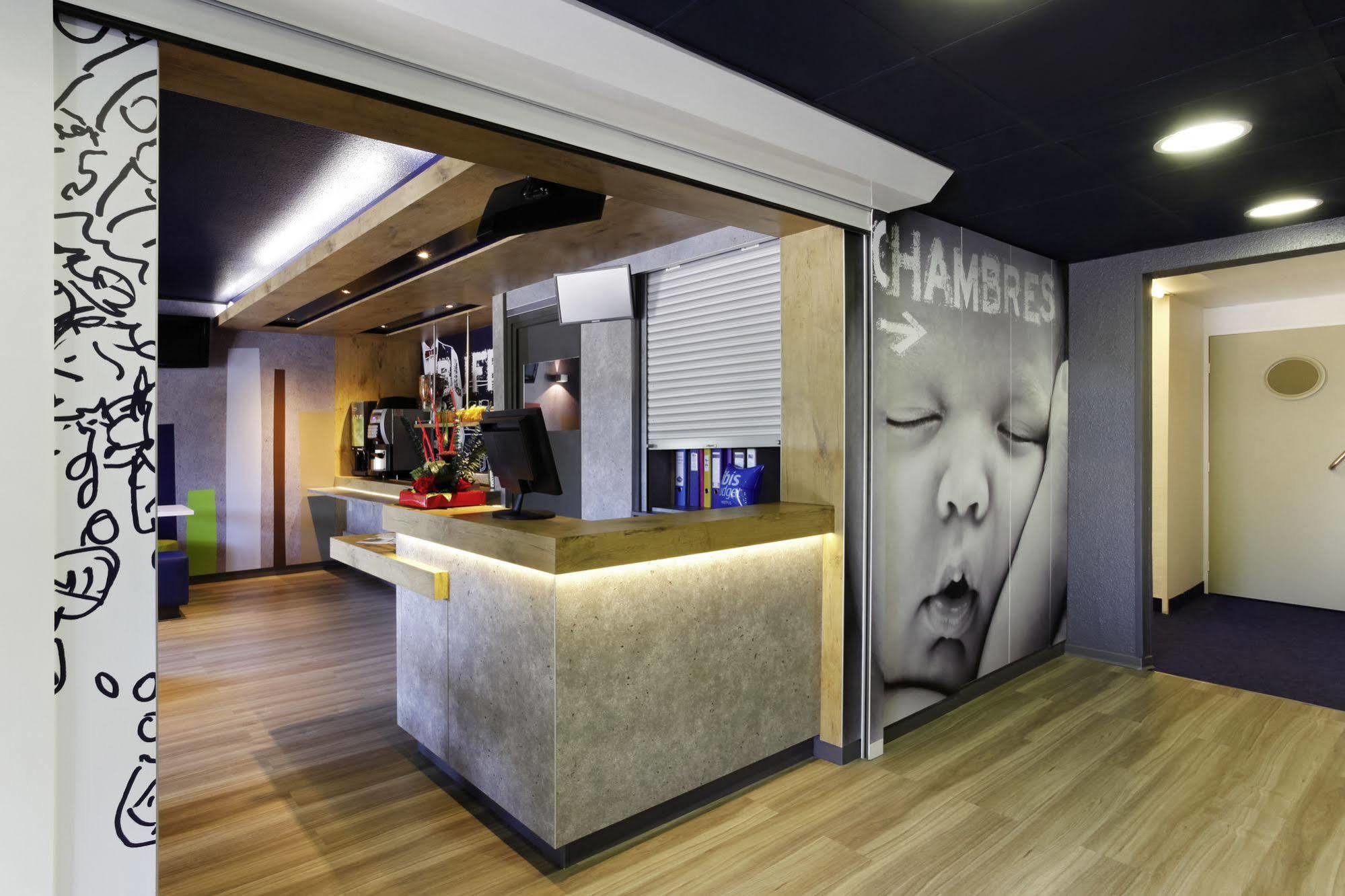 Ibis Budget Aix En Provence Est Le Canet Meyreuil Exteriör bild