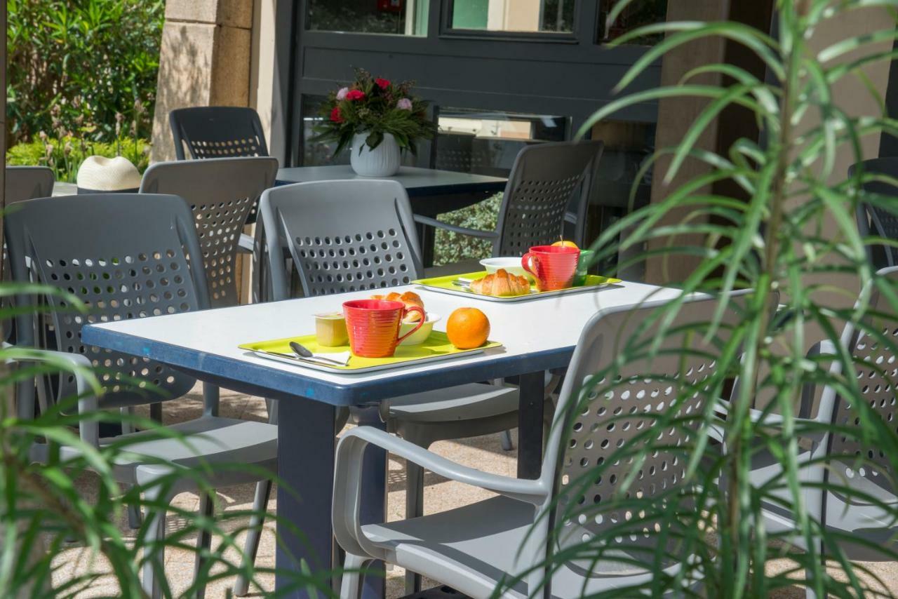 Ibis Budget Aix En Provence Est Le Canet Meyreuil Exteriör bild