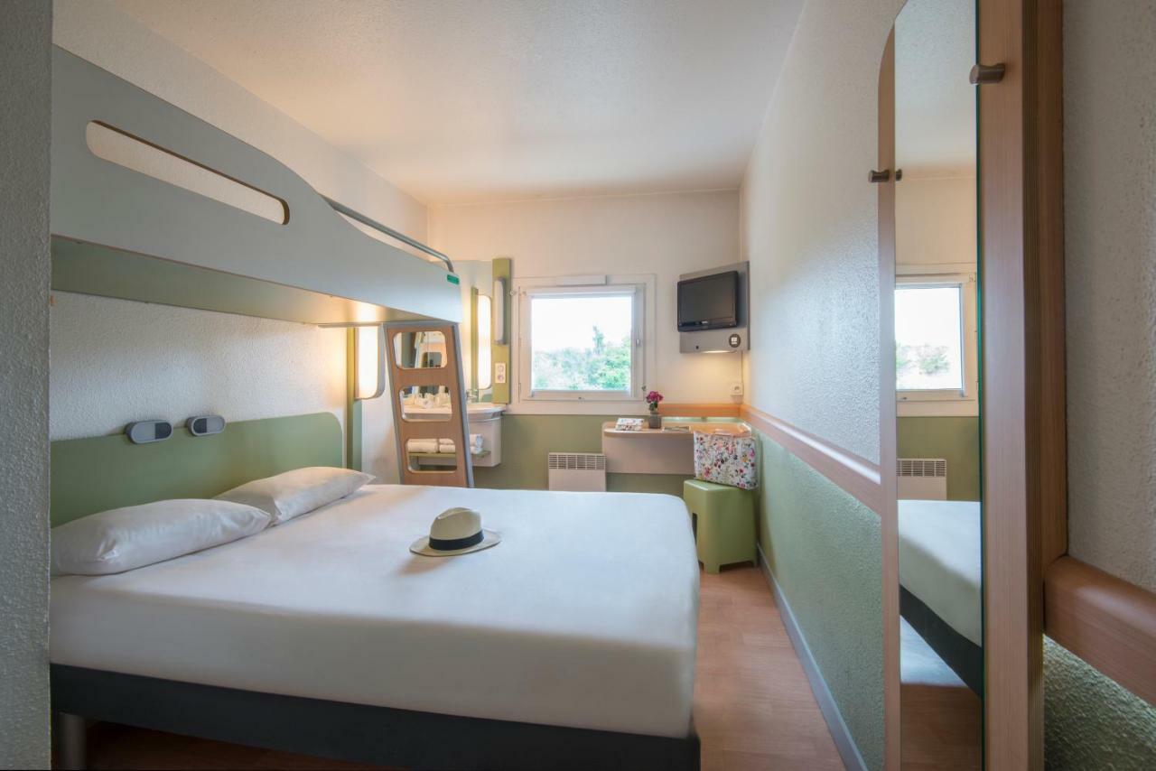 Ibis Budget Aix En Provence Est Le Canet Meyreuil Exteriör bild