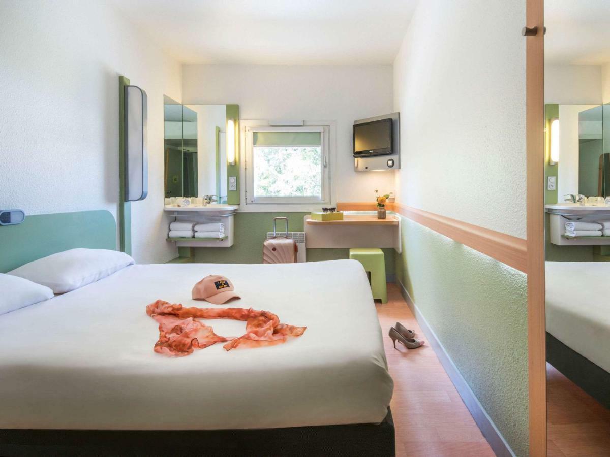 Ibis Budget Aix En Provence Est Le Canet Meyreuil Exteriör bild