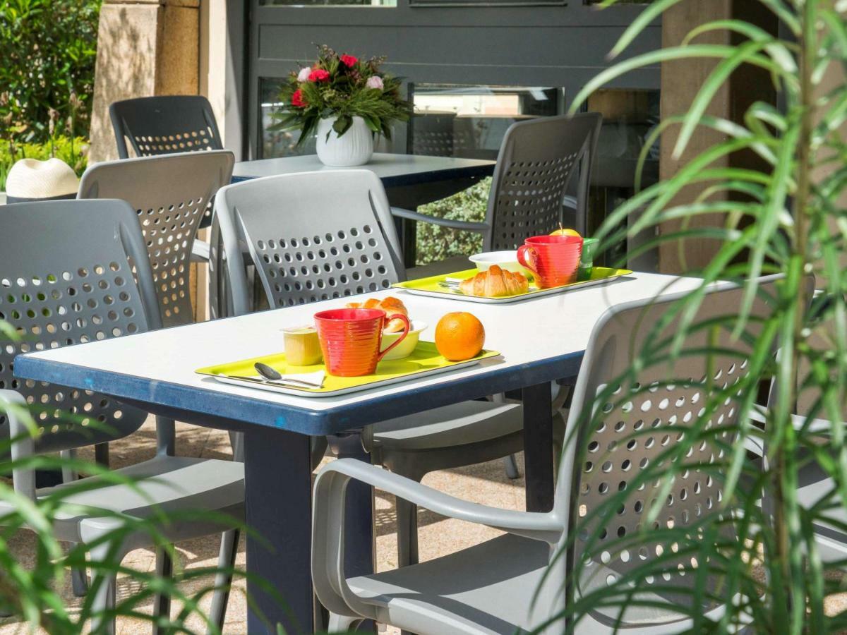 Ibis Budget Aix En Provence Est Le Canet Meyreuil Exteriör bild