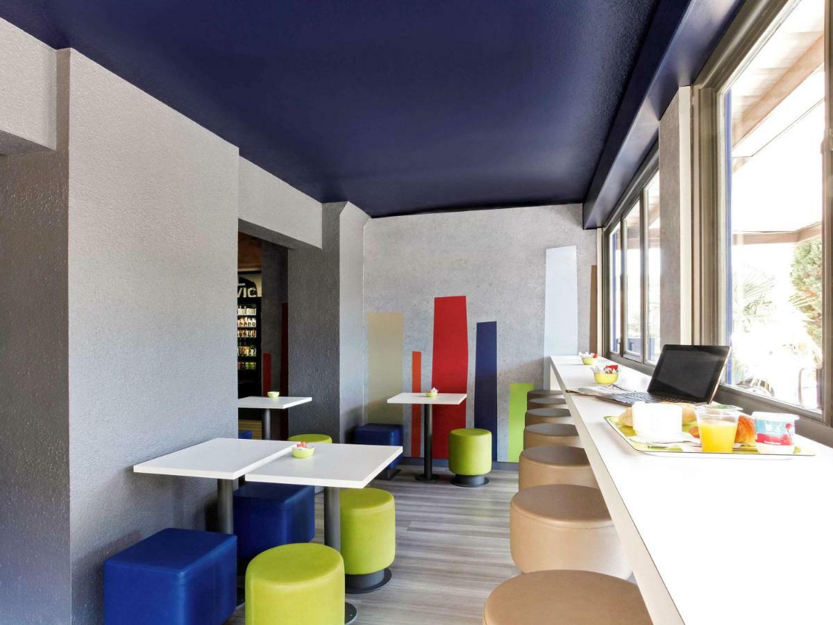 Ibis Budget Aix En Provence Est Le Canet Meyreuil Exteriör bild