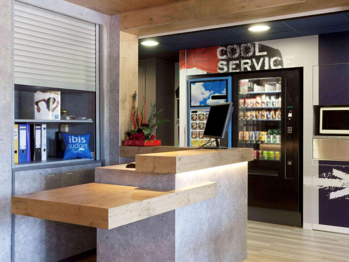 Ibis Budget Aix En Provence Est Le Canet Meyreuil Exteriör bild